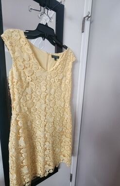 Lauren Ralph Lauren Yellow Lace V-Neck Dress